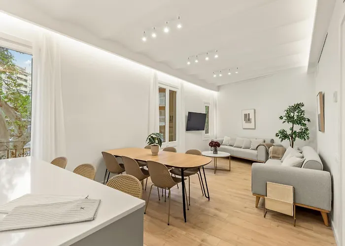Modern & Stylish In Apartment *