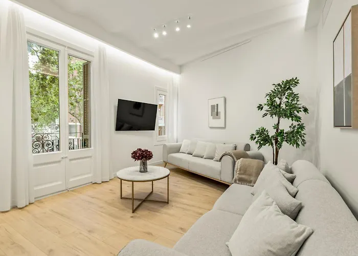 Modern & Stylish In Apartment *
